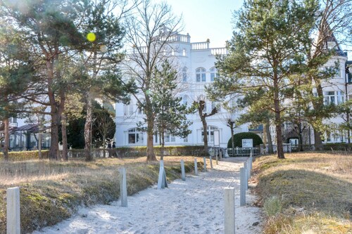 Villa Sirene apartment 10 directly on the beach promenade, top location - 2 - room -