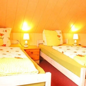 1 bedroom, travel crib, WiFi, bed sheets