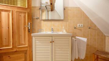 Hair dryer, towels