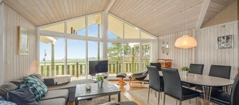 Awesome home in Knebel with kitchen