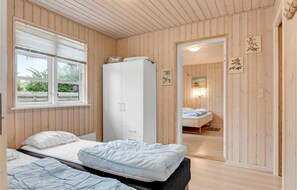 4 chambres, lit de bébé portatif, accès au Wi-Fi (inclus)