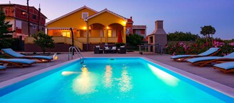 Superbe maison de 3 chambres à Vrsi