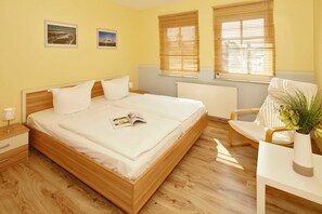 1 bedroom, WiFi, bed sheets