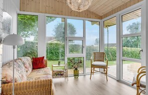 TV, fireplace, DVD player - Lovely home in Hejls with WiFi (Hejls)