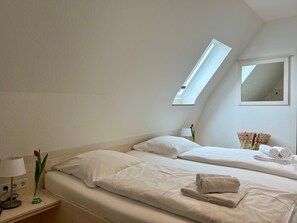1 quarto, berço de viagem, Wi-Fi, roupa de cama