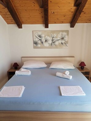 1 bedroom, WiFi - Holiday apartment near the sea (Barić Draga)