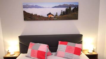 3 Schlafzimmer, Reisekinderbett, Internetzugang