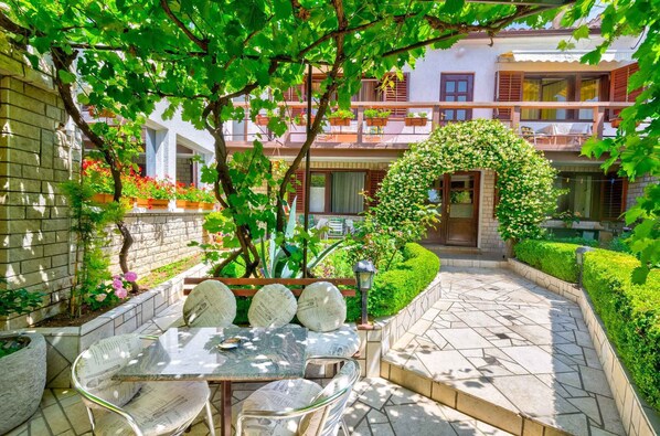 Ristorazione all'aperto