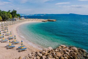 Beach nearby - Holiday apartment with balcony (Selce)