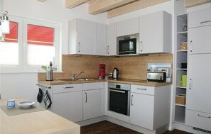 Kühlschrank, Herdplatte, Geschirrspüler