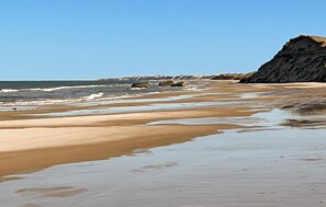 Beach nearby - Amazing home in ålbæk with WiFi (Ålbæk)