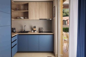 Fridge, microwave, stovetop, coffee/tea maker - Villa with pool for 6 people (Umag)