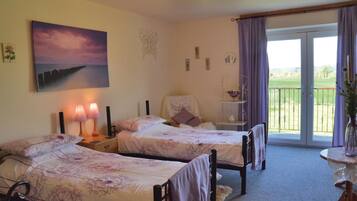 4 habitaciones, cuna de viaje, wifi gratis y ropa de cama