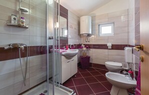 Shower - Gorgeous home in Barban (Barban)