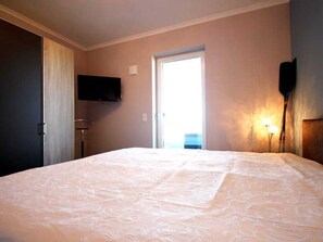 2 bedrooms, WiFi
