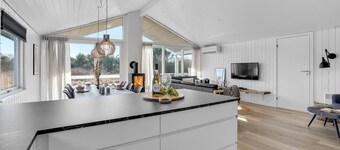 Amazing home in Harboøre with sauna