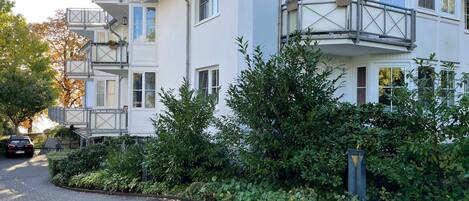 المنشأة من الخارج