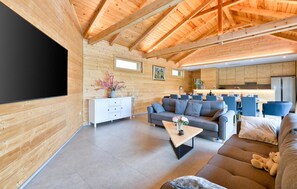 Smart TV, DVD player, foosball, table tennis