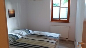 2 bedrooms