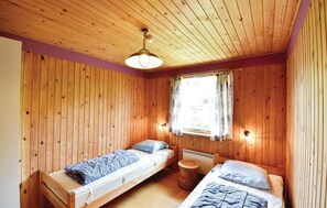 5 slaapkamers, reisbedje