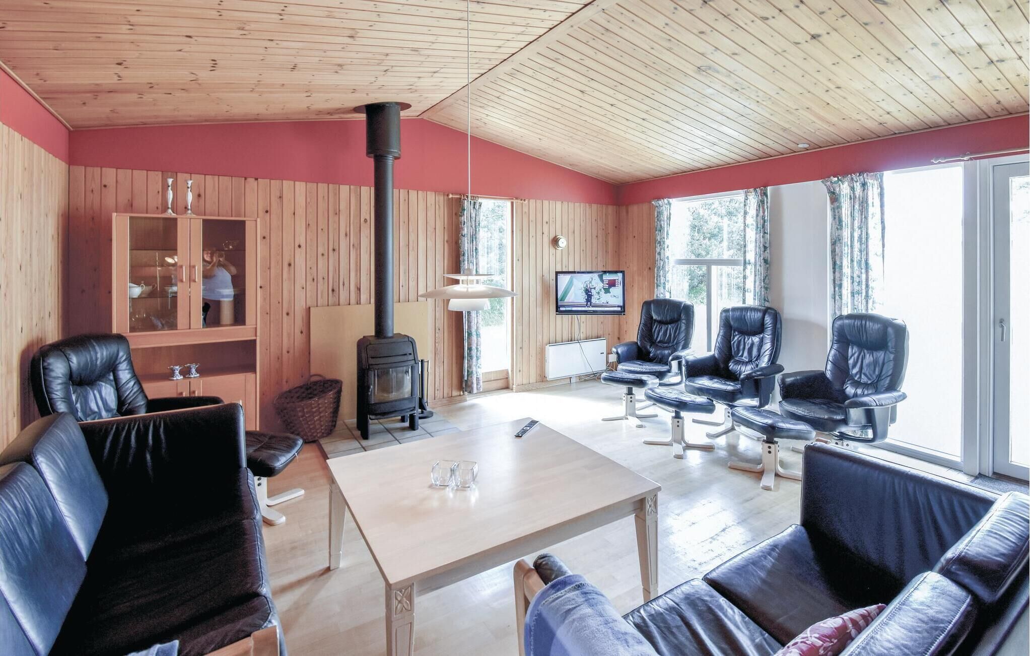 Télévision, cheminée