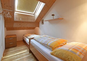 2 chambres, coffre-fort, lit de bébé portatif, Wi-Fi