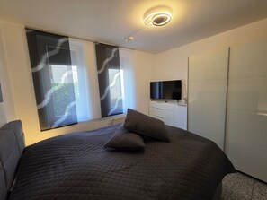 2 bedrooms, in-room safe, WiFi