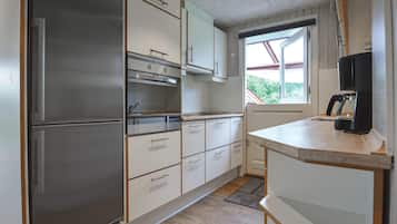 Kühlschrank, Herdplatte, Geschirrspüler