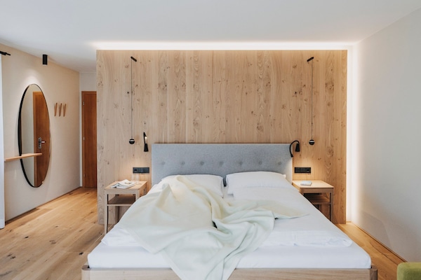 exklusive Doppelzimmer aus Eichenholz