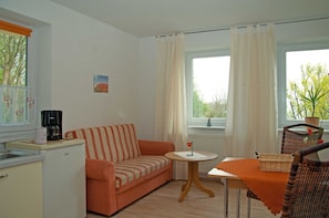 TV - Beach chair house 1 150 m to the beach quiet location - Beach chair house 1 150 m to the beach (Göhren)