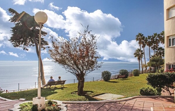 Terrace/patio - Lovely apartment in Calahonda with WiFi (Calahonda)