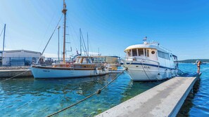 Marina - Holiday apartment with air conditioning and sea view (Biograd na Moru)