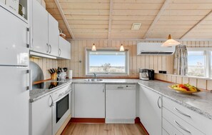 Kühlschrank, Herdplatte, Geschirrspüler