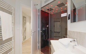 Dusche, Regendusche, Fußbodenheizung (Badezimmer)