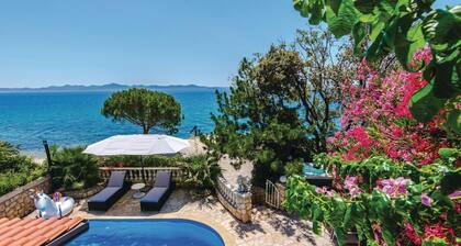 Superbe maison Ă Kozino avec sauna