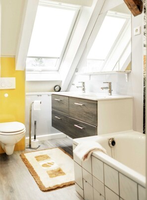 Uklassifisert bilde, 4 av 13, knapp