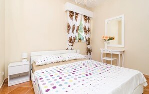 2 Schlafzimmer, kostenloses WLAN, BettwÀsche