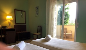 Superior Double or Twin Room, Terrace | Egyptian cotton sheets, premium bedding, Tempur-Pedic beds, minibar