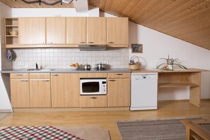 Fridge, microwave, oven, dishwasher