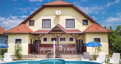 Holiday home in a quiet location near the beach with pool and barbecue