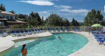 Awesome home in Montauroux