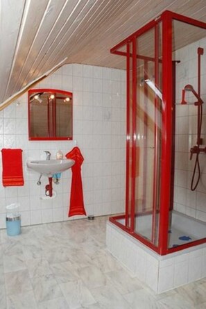 Unclassified image, 5 of 11, button