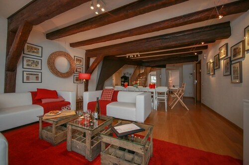 herzog duplex ac 160m2 city center 5br 3bth