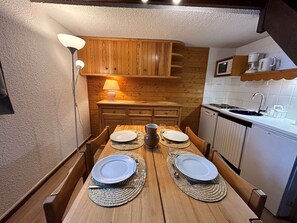Microwave, stovetop, dishwasher