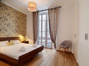 2 bedrooms, iron/ironing board