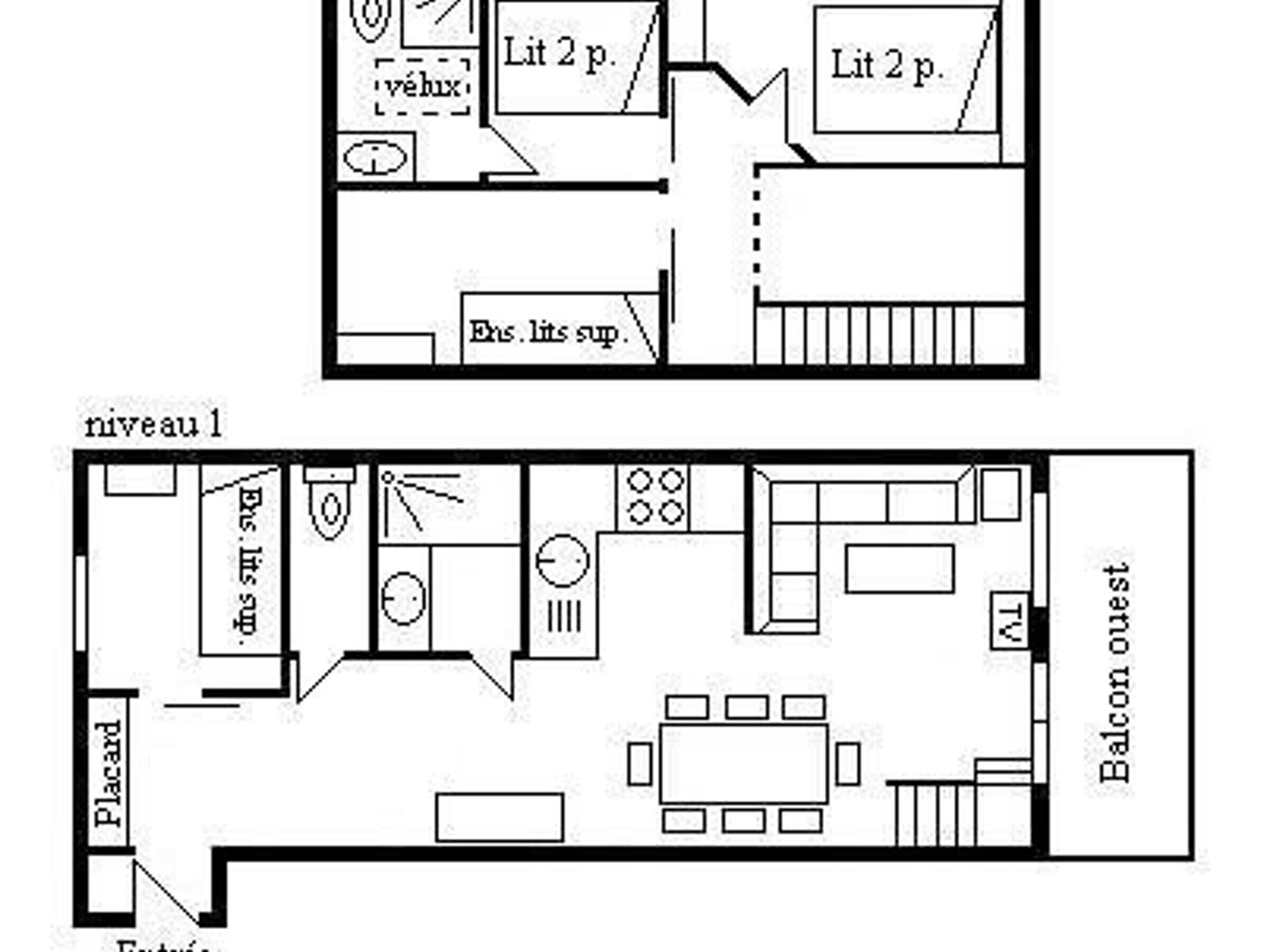 A hotel layout with two bedrooms labeled 'Lit 2 p.', a balcony, and a dining area.