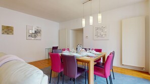 Unclassified image, 2 of 46, button