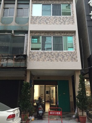 Fachada de la propiedad