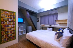 Desk, blackout curtains, rollaway beds, free WiFi - Traveler Station (Kaohsiung)