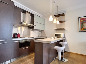 Fridge, microwave, oven, dishwasher - N&J - CALIFORNIA - Central - Very close sea (Niza)